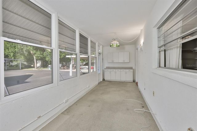 6100 21ST STREET N 9, St Petersburg, FL 33714