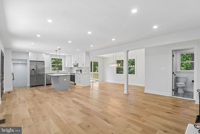 18 VISTA CT, Linden, VA 22642