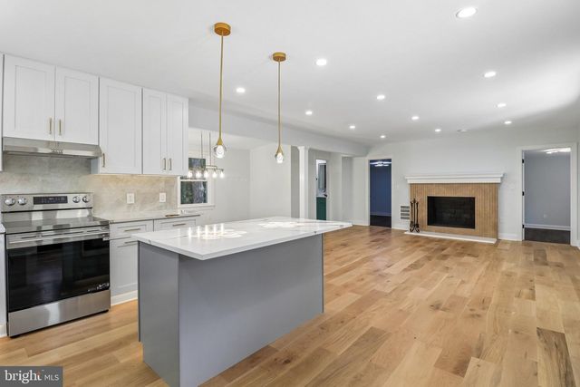 18 VISTA CT, Linden, VA 22642