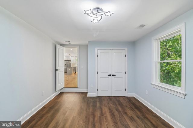 18 VISTA CT, Linden, VA 22642