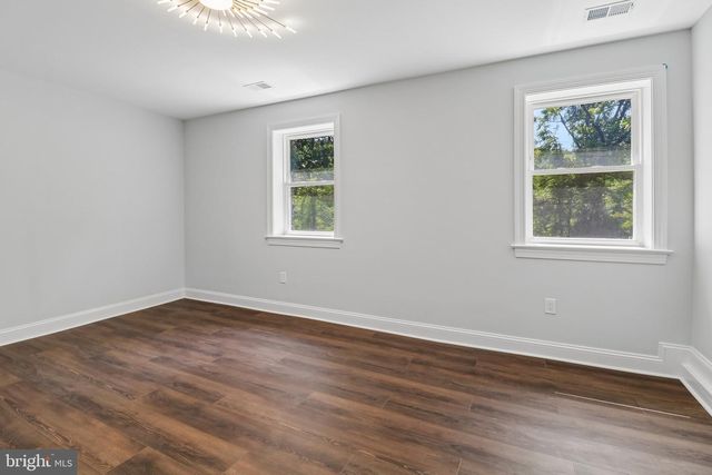 18 VISTA CT, Linden, VA 22642