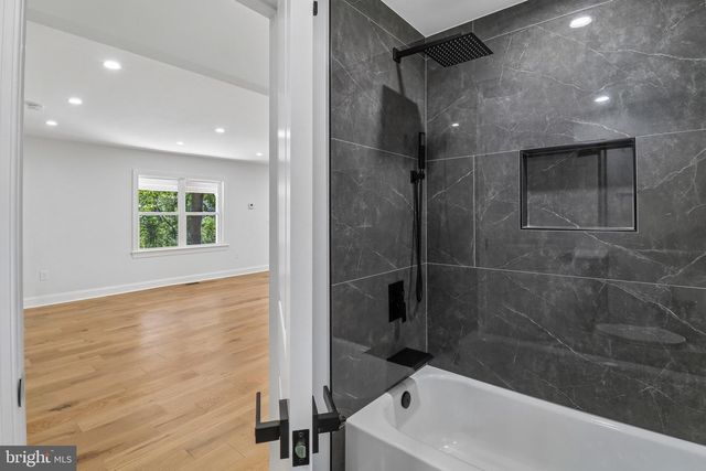 18 VISTA CT, Linden, VA 22642