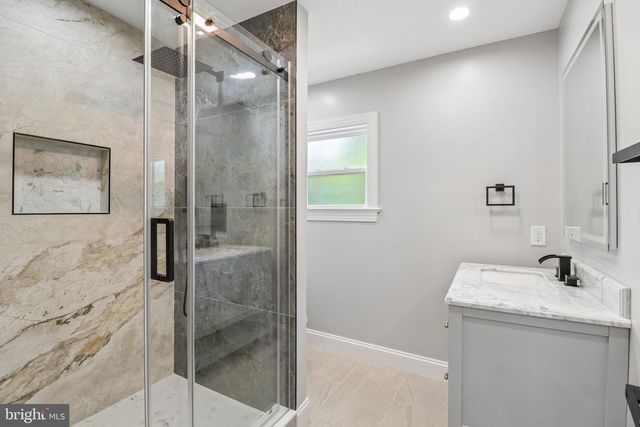 18 VISTA CT, Linden, VA 22642