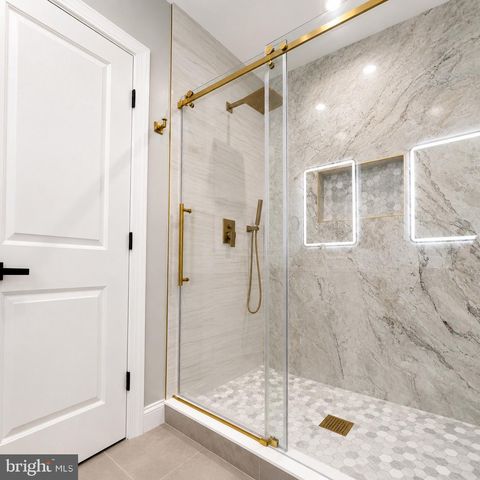 18 VISTA CT, Linden, VA 22642