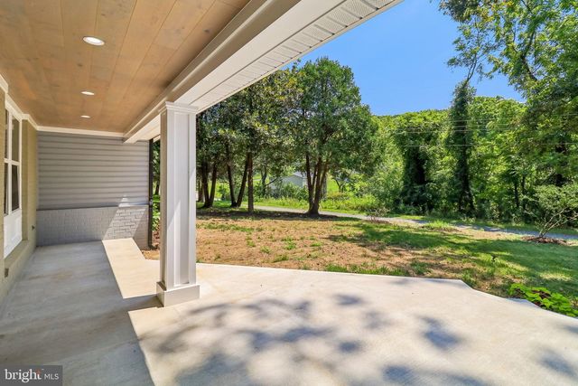 18 VISTA CT, Linden, VA 22642
