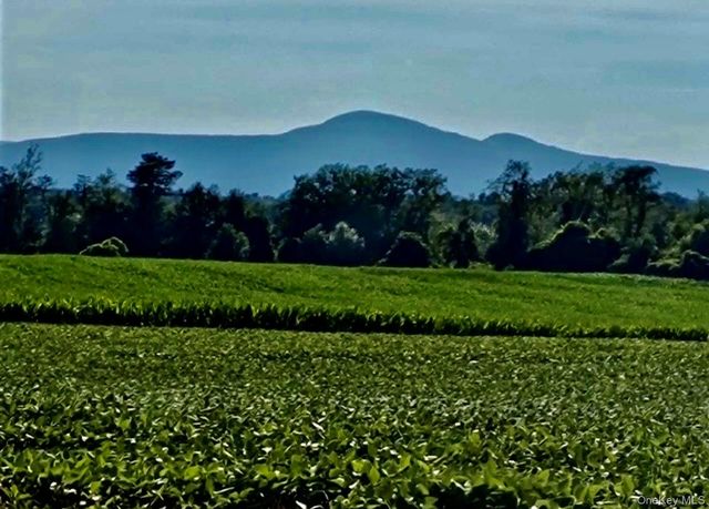 Rte 9, Hudson, NY 12541