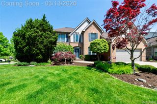 3826 Village Court, Troy, MI 48084