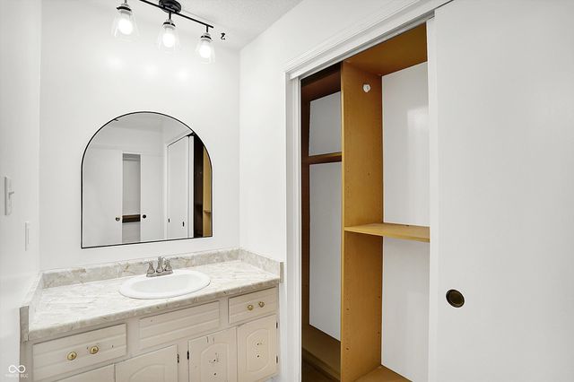 7642 Lancer Lane, Lawrence, IN 46226