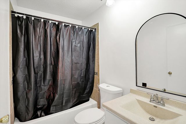 7642 Lancer Lane, Lawrence, IN 46226