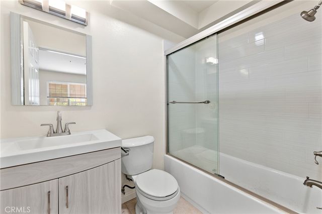 147 W Acacia 122, Glendale, CA 91204