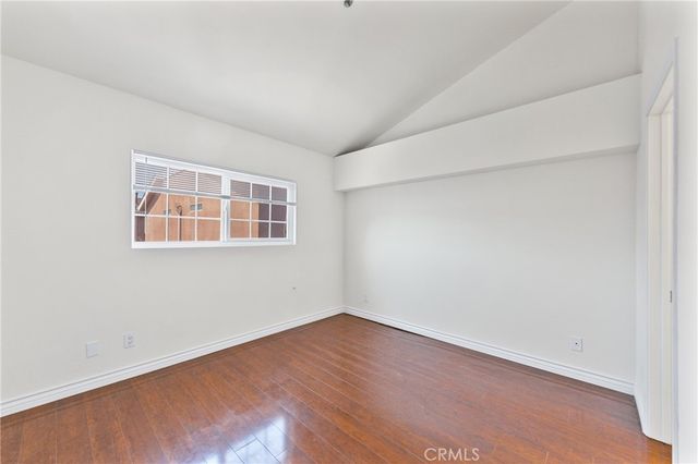 147 W Acacia 122, Glendale, CA 91204
