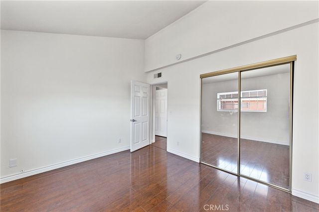 147 W Acacia 122, Glendale, CA 91204