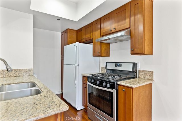 147 W Acacia 122, Glendale, CA 91204