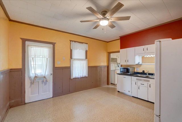 105 N Harrison Street, Stoughton, WI 53589