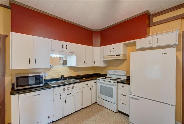 105 N Harrison Street, Stoughton, WI 53589