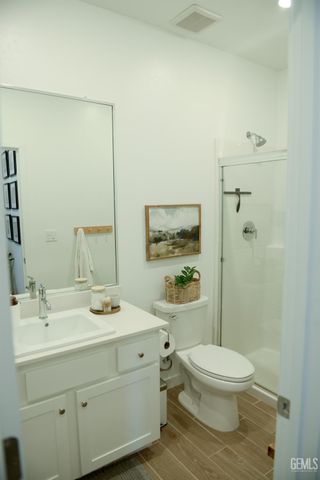 3312 Brook Grove Lane, Shafter, CA 93263