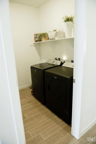 3312 Brook Grove Lane, Shafter, CA 93263