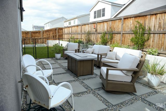 3312 Brook Grove Lane, Shafter, CA 93263