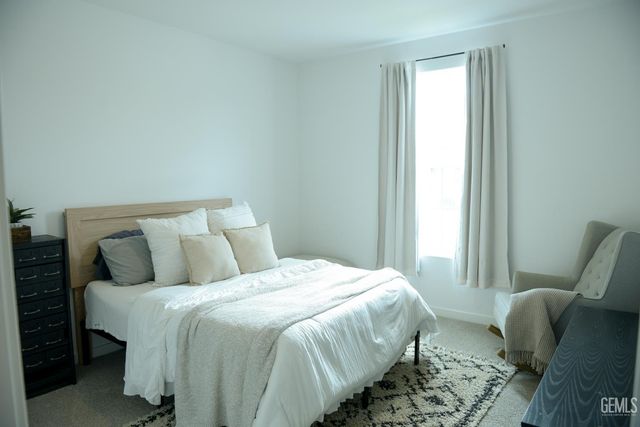 3312 Brook Grove Lane, Shafter, CA 93263