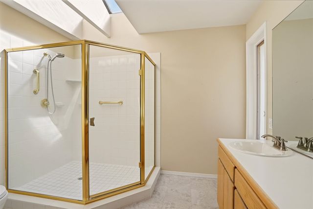 6407 N Park View Ln, Spokane, WA 99205