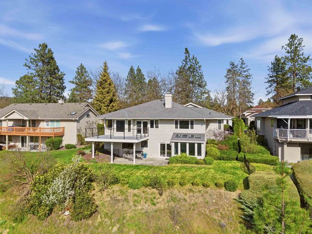 6407 N Park View Ln, Spokane, WA 99205