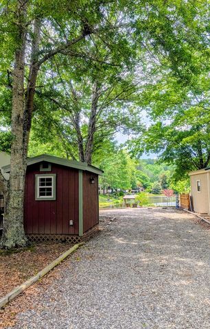108 Choestoe Falls Circle, Blairsville, GA 30512