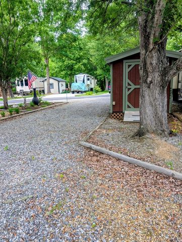 108 Choestoe Falls Circle, Blairsville, GA 30512