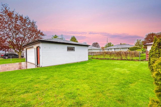 738 LONDON STREET, Menasha, WI 54952
