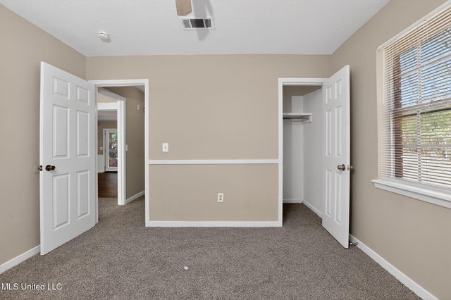 1341 Whispering Oaks Cove, Jackson, MS 39212