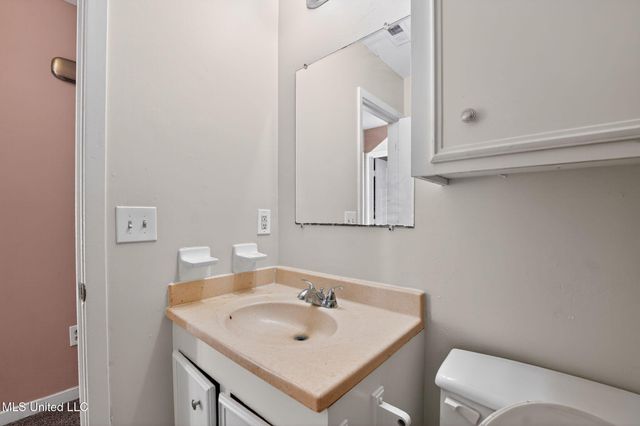 1341 Whispering Oaks Cove, Jackson, MS 39212