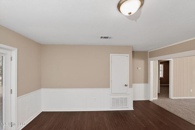 1341 Whispering Oaks Cove, Jackson, MS 39212