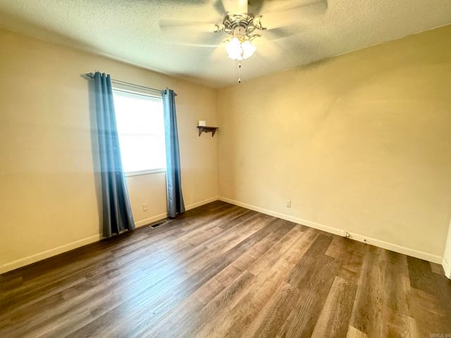 607 Clarence Street, Mountain View, AR 72560