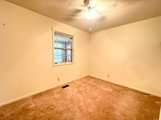 607 Clarence Street, Mountain View, AR 72560