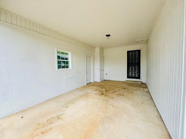 607 Clarence Street, Mountain View, AR 72560