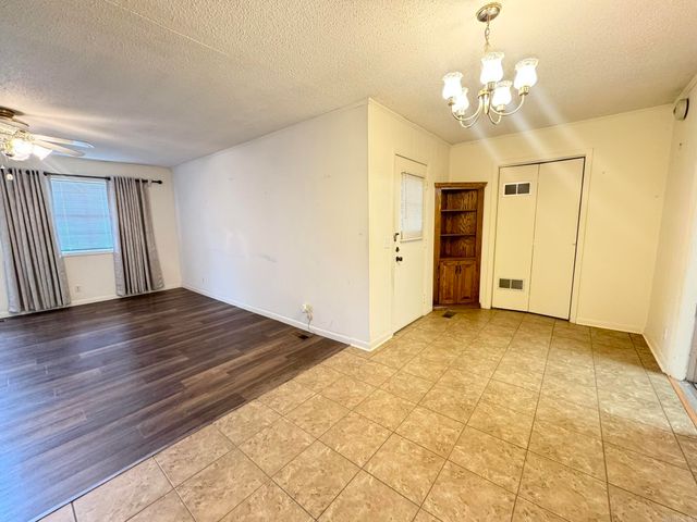 607 Clarence Street, Mountain View, AR 72560