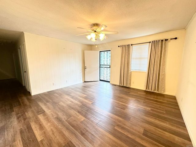 607 Clarence Street, Mountain View, AR 72560