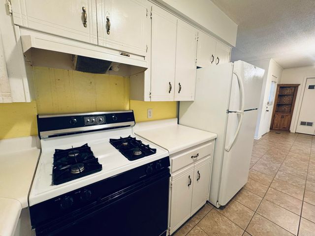 607 Clarence Street, Mountain View, AR 72560