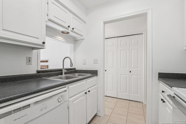 11001 Wurzbach Rd Apt 405, San Antonio, TX 78230