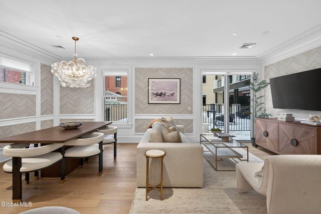 19 Washington Street 259 I, Saratoga Springs, Inside, NY 12866