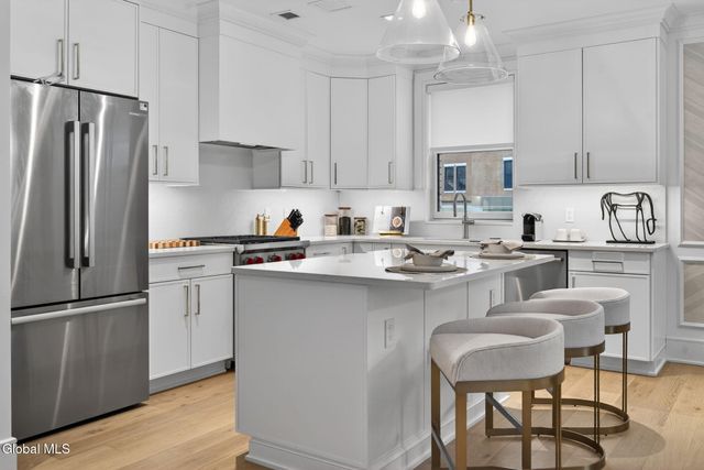 19 Washington Street 259 I, Saratoga Springs, Inside, NY 12866