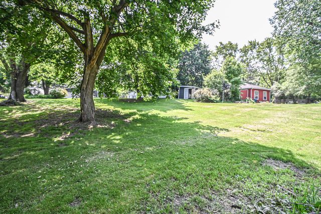 2350 N Lewis Avenue, Waukegan, IL 60087