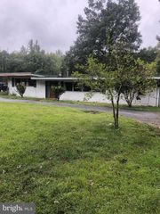 6705 BUMPY OAK RD, La Plata, MD 20646