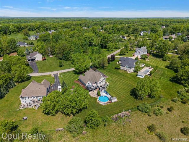 5164 Birch Lane, Springfield Charter Township, MI 48350