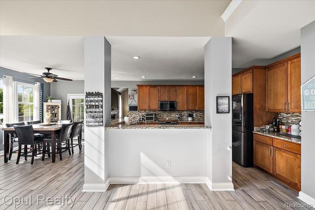5164 Birch Lane, Springfield Charter Township, MI 48350