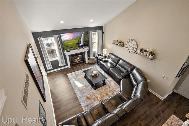 5164 Birch Lane, Springfield Charter Township, MI 48350