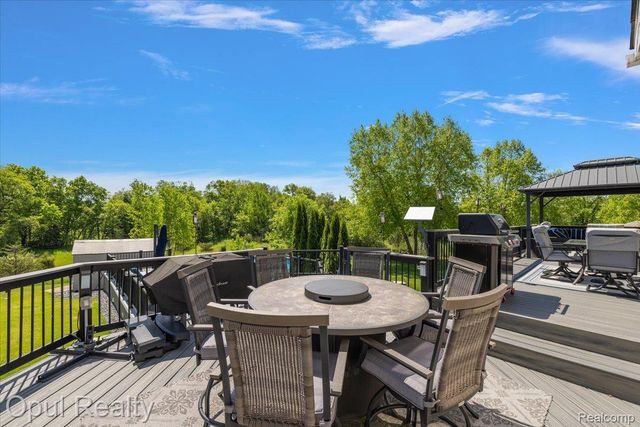 5164 Birch Lane, Springfield Charter Township, MI 48350