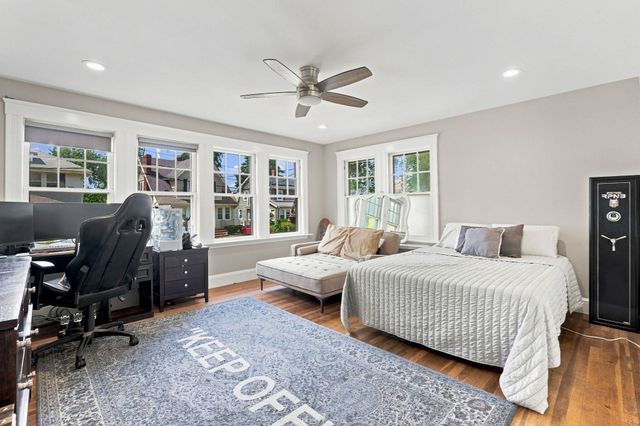 92 Narragansett Rd, Quincy, MA 02169