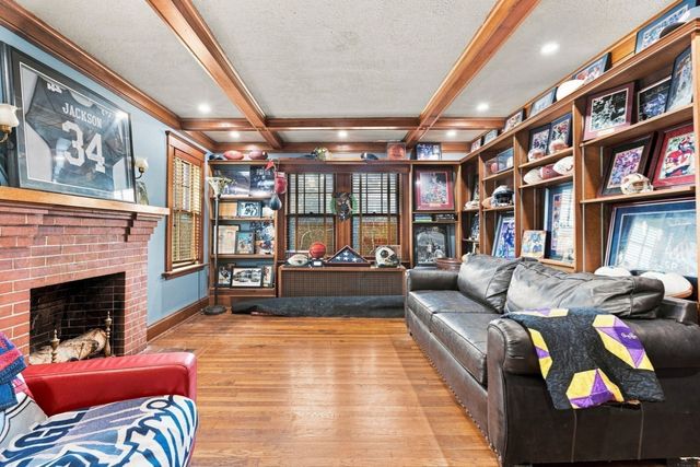 92 Narragansett Rd, Quincy, MA 02169