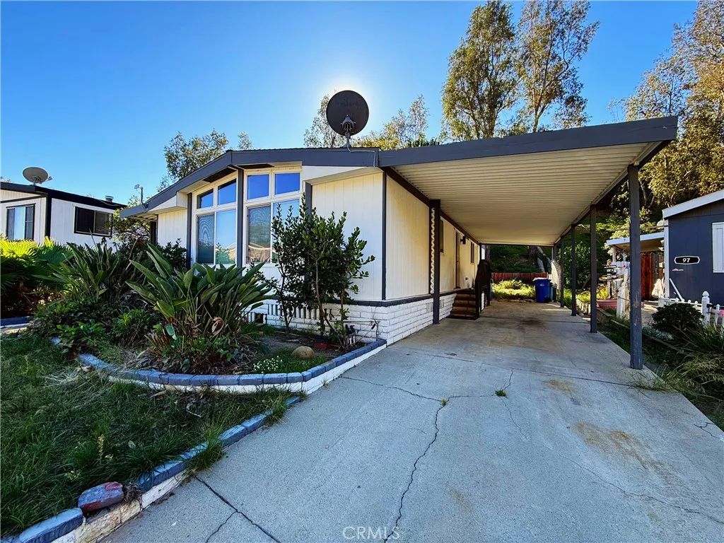 24425 Woolsey Canyon RD spc 96, West Hills, CA 91304