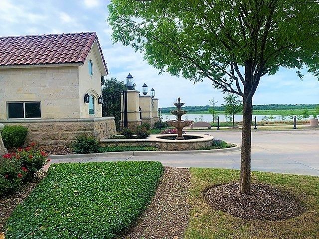 3803 Cascade Sky Drive, Arlington, TX 76005